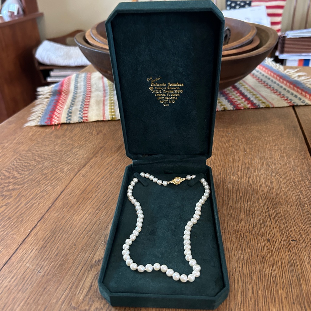 Elegant Pearl Necklace **Price Drop**